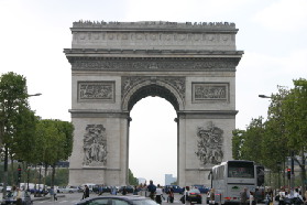 2005-09-13-Paris-10-Arc-De-Triomphe .JPG